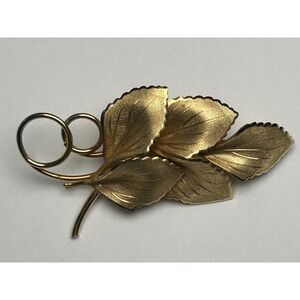 Elegant Gold Tone Leaf Brooch Pin Vintage Textured Design Dainty Ring Accent